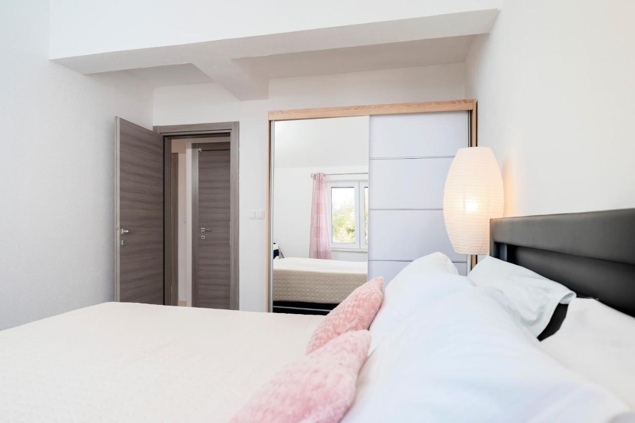Guest House Marinna ヴルボスカ エクステリア 写真