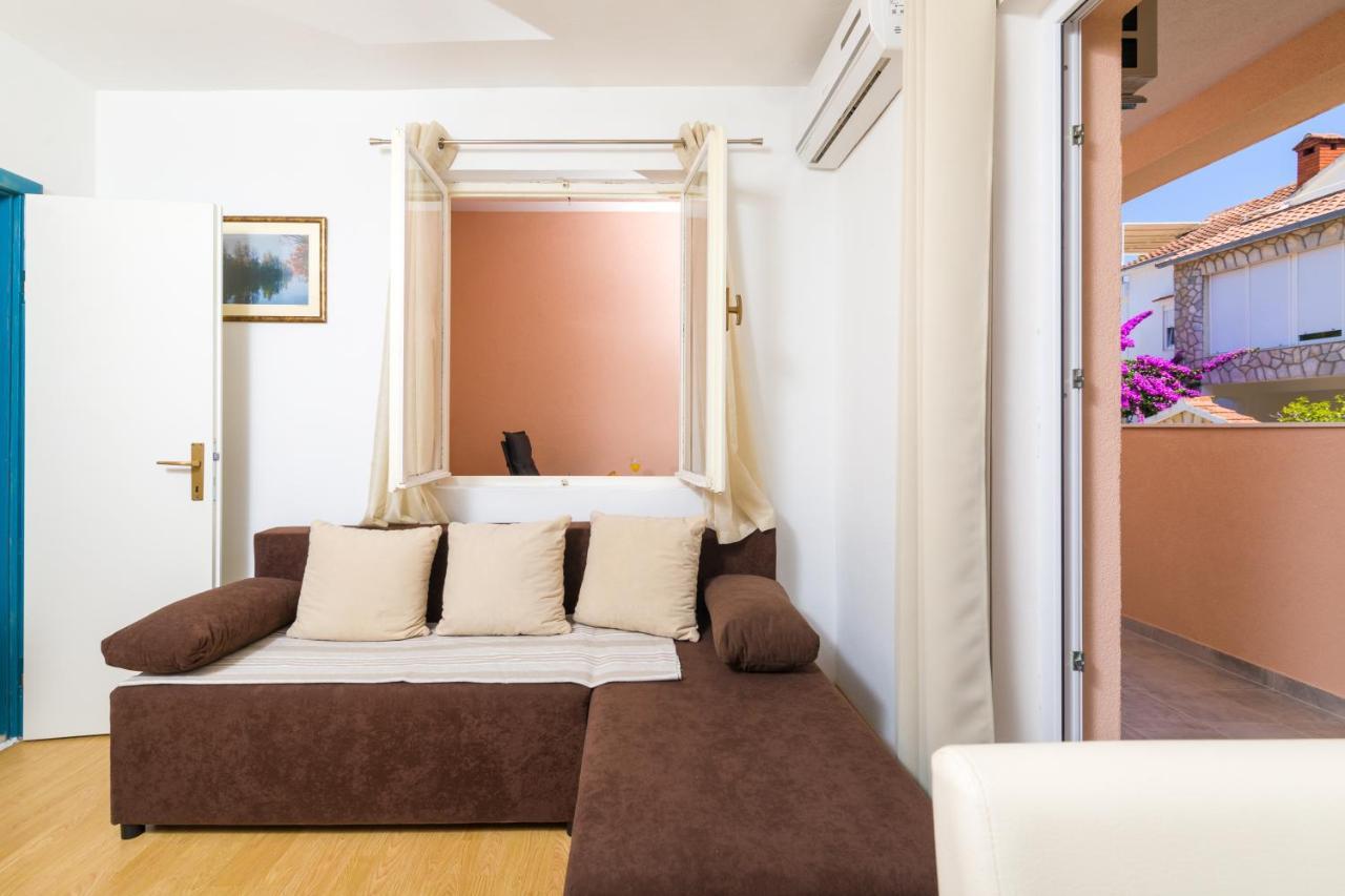 Guest House Marinna ヴルボスカ エクステリア 写真